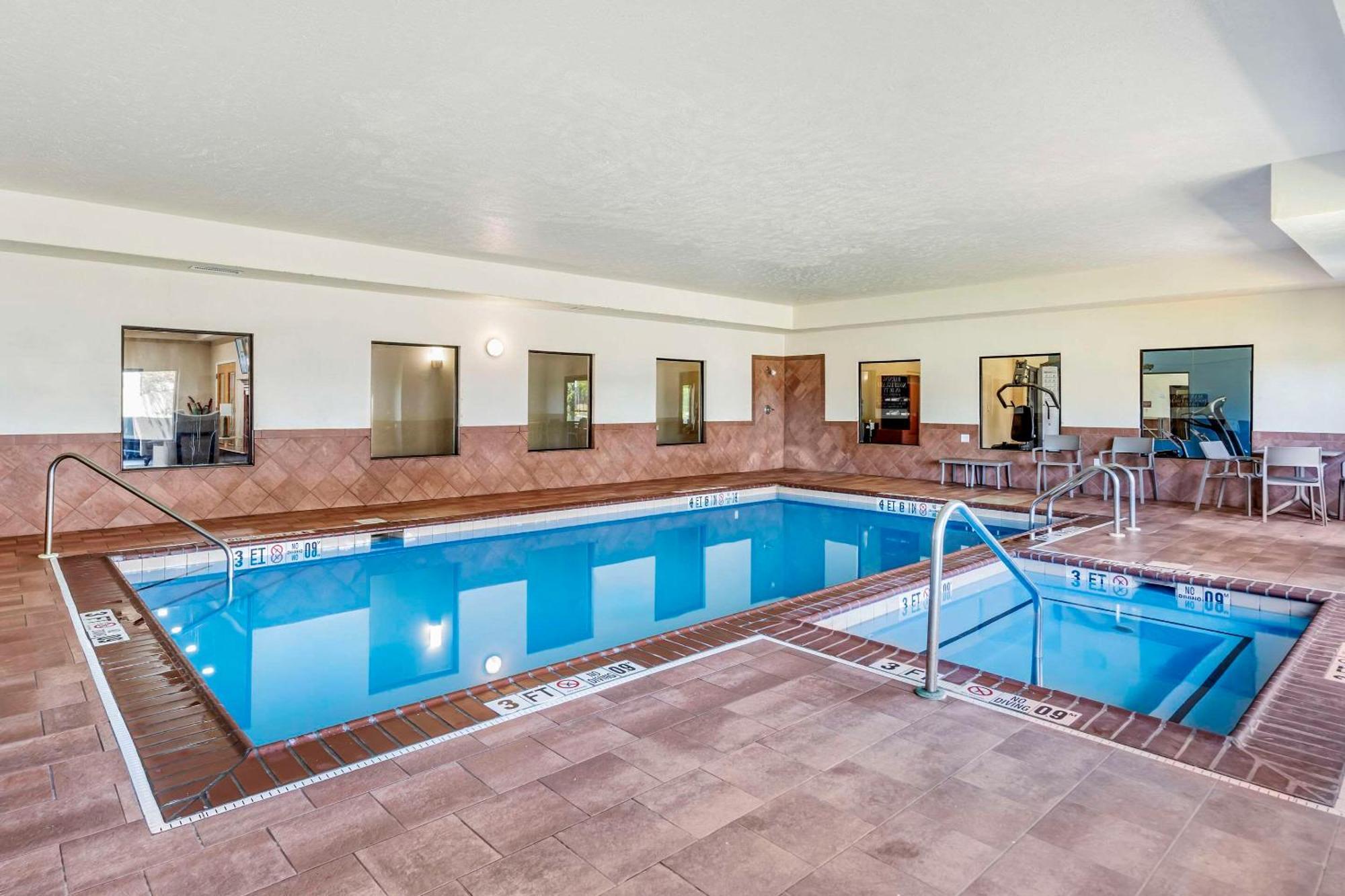 Comfort Suites Merrillville Near Us 30 Экстерьер фото
